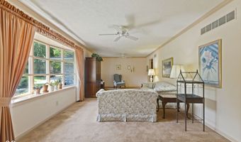 618 Mellowood Dr, Indianapolis, IN 46217