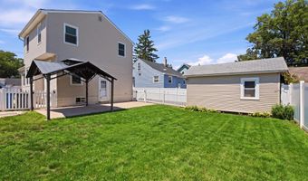 30 W Park Ave, Avenel, NJ 07001
