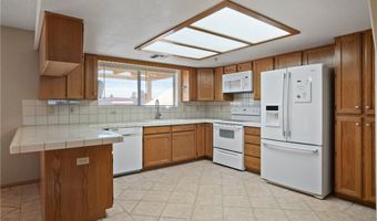 2221 Family Cir, Bullhead City, AZ 86442