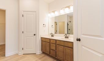 13 Red Oak Dr, Bedford, IN 47421