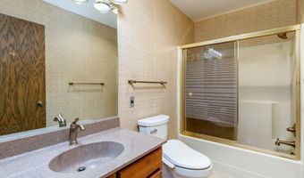 2116 Ironwood Ct, Ames, IA 50014