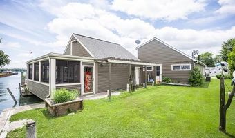 130 Delta Dr, Algonac, MI 48001