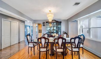 133 Wentworth Ave, Albertson, NY 11507