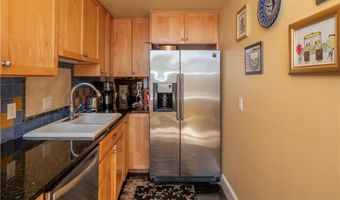 11 Willow St 5, Newport, RI 02840