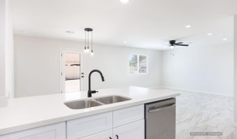 8870 W RAFAEL Dr, Arizona City, AZ 85123