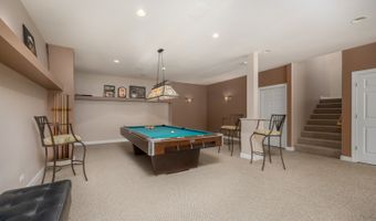 660 Birch Hollow Dr, Antioch, IL 60002