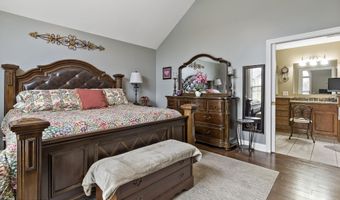 1720 Hollister Dr, Alcoa, TN 37701