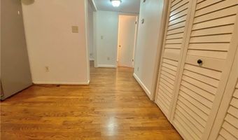 1148 Riverbend Club Dr SE, Atlanta, GA 30339