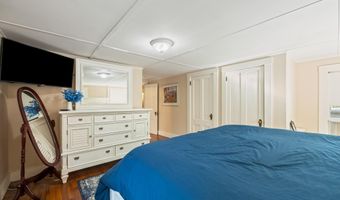 75 Ledgelawn Ave, Bar Harbor, ME 04609