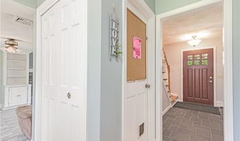 15 Caraway Dr, Johnston, RI 02919
