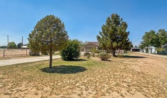 808 E Chapman Rd, Carlsbad, NM 88220