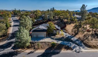 345 Live Oak Dr, Angels Camp, CA 95222