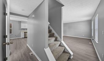 2392 Minerva Park Pl, Columbus, OH 43229