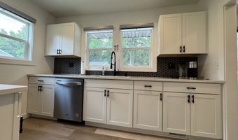 19977 Brick Rd, South Bend, IN 46637