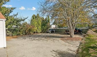 74 Valley Rd, Middletown, RI 02842