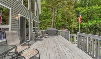 30 Beaver Bog Ln, Abbot, ME 04406