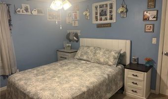 11 Glen St, North Providence, RI 02911