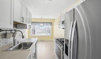 200 Heroux Blvd 205, Cumberland, RI 02864