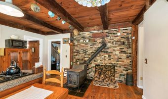 88 Harriman Hill Rd, Raymond, NH 03077