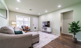 1304 1306 1308 SE C St, Bentonville, AR 72712