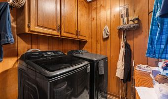 19077 Lawrence 2170, Aurora, MO 65605