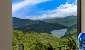 840 Fontana Trace Dr, Almond, NC 28702