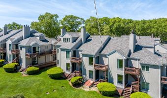 17 Ships Way, Bourne, MA 02532