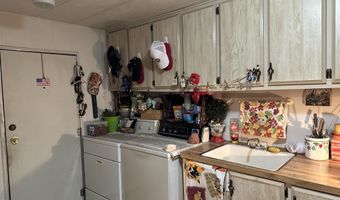 34851 S DESERT Cv, Black Canyon City, AZ 85324