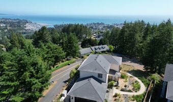 97661 MARINA HEIGHTS Loop, Brookings, OR 97415