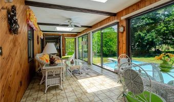 9 Apache Ln, Cumberland, RI 02864