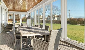 150 Boston Neck Rd, Narragansett, RI 02882