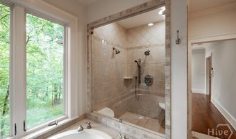38 River Shoals Dr, Athens, GA 30606