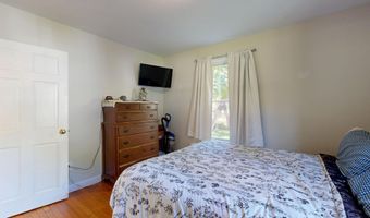 232 Lake St, Auburn, ME 04210