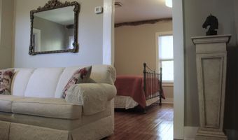 6 W Main St, Chester, CT 06412