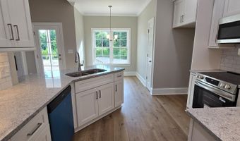 793 Fairway Rd, Ayden, NC 28513