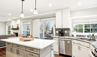 1670 Yosemite Pkwy, Algonquin, IL 60102