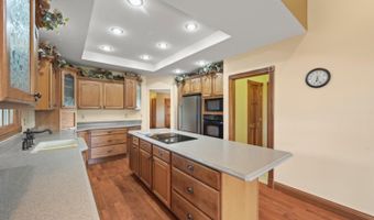 6040 Eden Dr, Aurora, IN 47001
