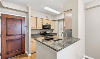 4801 FAIRMONT Ave 712, Bethesda, MD 20814