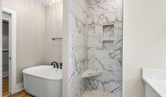 10113 Bald Eagle Dr, Biloxi, MS 39532