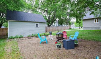 105 N 7th St, Beresford, SD 57004