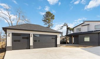 810 NW 11th St, Bentonville, AR 72712