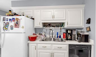 2530 Old Bay Rd, Biloxi, MS 39531