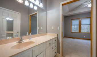 1303 N 158th Ct, Basehor, KS 66007