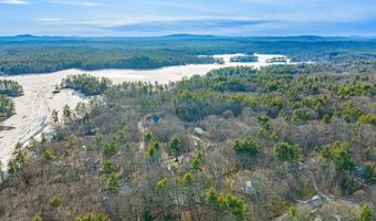 162 Lakeside Oaks Dr, Barrington, NH 03825