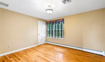 61 Kimberly Ln, Cranston, RI 02921
