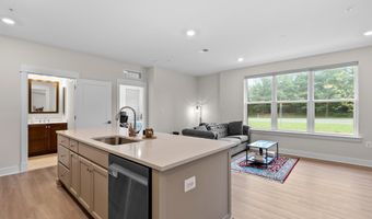 43795 TRANSIT Sq 107, Ashburn, VA 20147