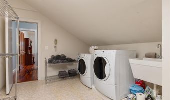 145 Spa Dr, Annapolis, MD 21403