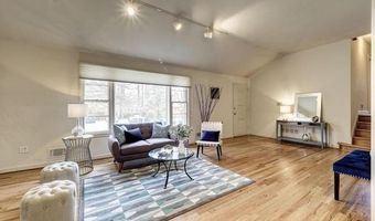 5704 RADNOR Ct, Bethesda, MD 20817