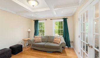 10 Sables Way, Lincoln, RI 02865