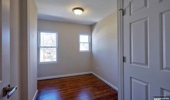 6 Levitt Ave, Bergenfield, NJ 07621